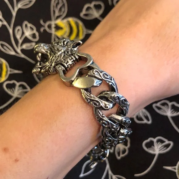 Silver Tone Tiger Head Bracelet - Picture 3 of 8